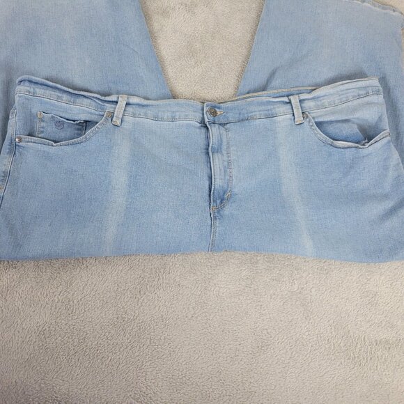 Gloria Vanderbilt Amanda Womens Jeans 24W Plus Capri Light Blue Denim CAP56E - Picture 3 of 10